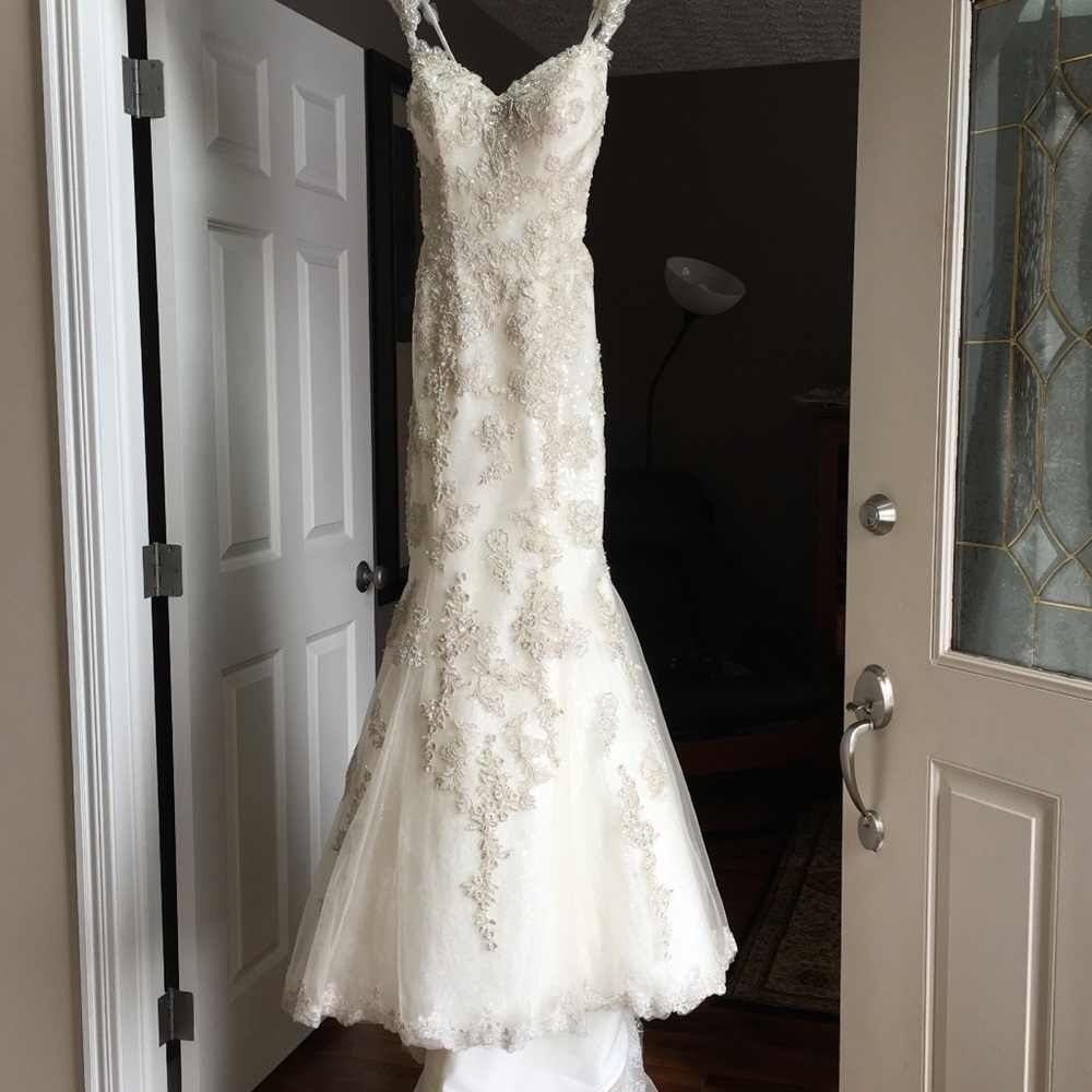 Brand New Justin Alexander Wedding Dress